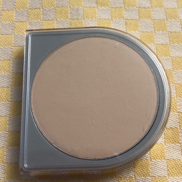 Mary Kay Dual Coverage Powder Foundation Ivory 100